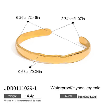 Bracelet en acier titane inoxydable en forme de cœur et non décolorant